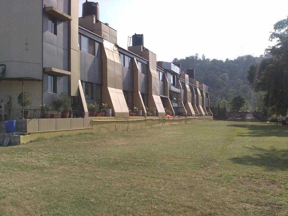 Savshanti Lake Resort 萨普塔拉 外观 照片