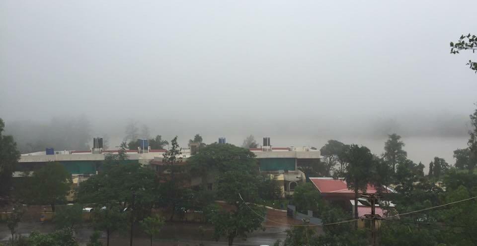 Savshanti Lake Resort 萨普塔拉 外观 照片